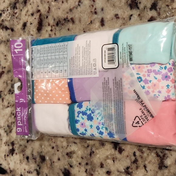 Girls boy short undies - Picture 3 of 3